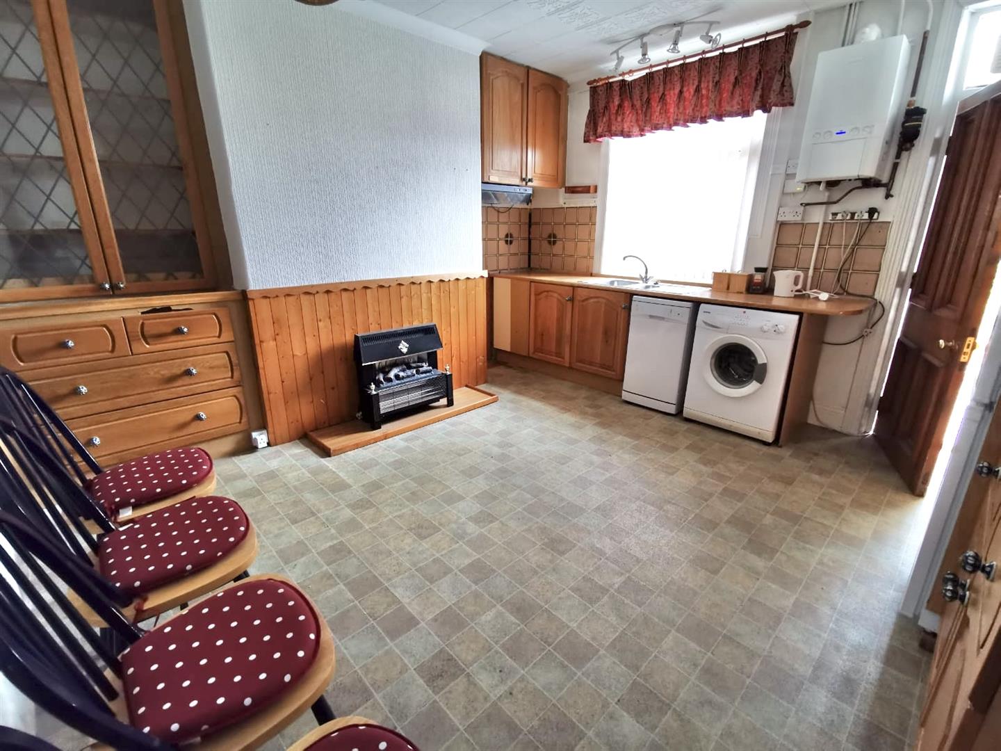 DINING KITCHEN